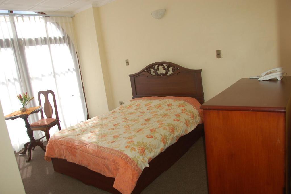 Hostal Tukos La Casa Real Potosí Chambre photo