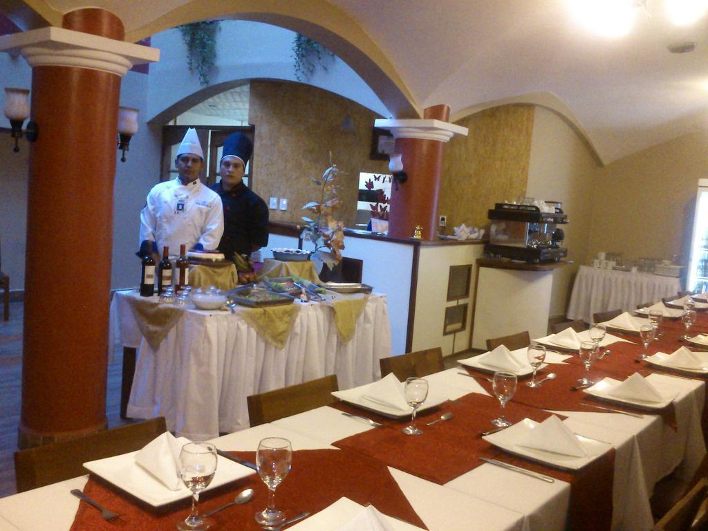 Hostal Tukos La Casa Real Potosí Extérieur photo